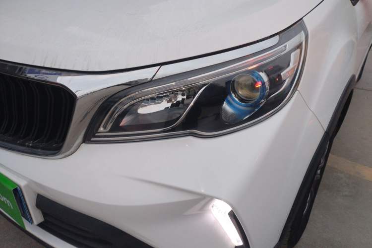 Used Geely Auto Vision X3 2021 PRO 1.5L CVT Deluxe Model
