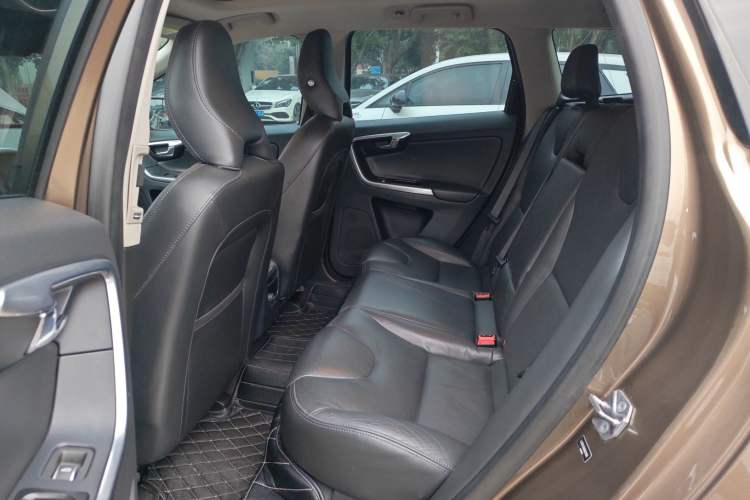 Used Volvo XC60 2017 T5 Smart Upgrade Edition