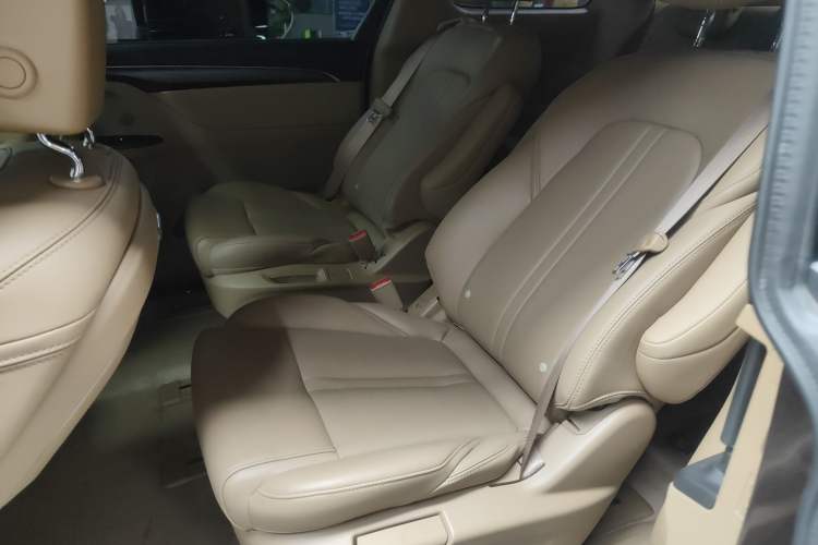 Used Buick GL8 2020 ES Land Cruiser 653T Luxury Edition
