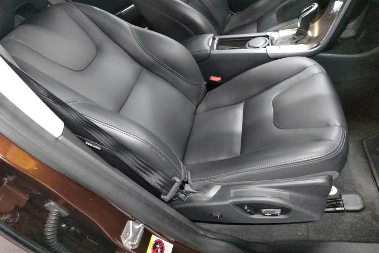 Used Volvo XC60 2016 T5 Smart Upgrade Model