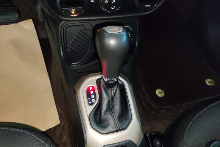 Used  Renegade 2017 180T Automatic Jingneng Edition
