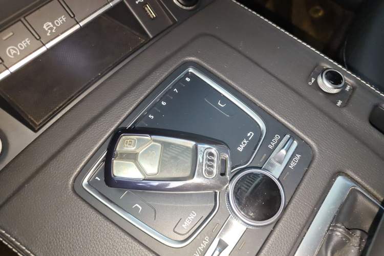 Used Audi Q5L 2020 Updated 40 TFSI Prestige Fashion Edition