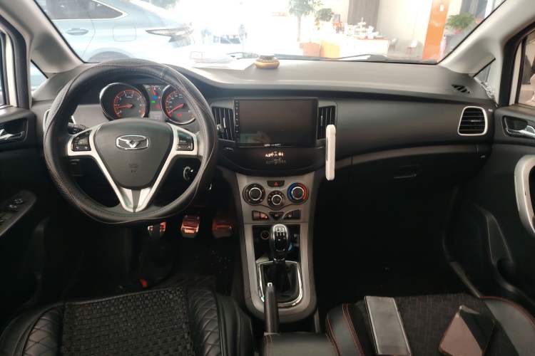 Used Cowin C3R 2015 1.5L Manual Gold Diamond Edition
