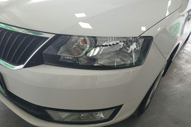 Used Skoda Rapid 2016 1.6L Manual Trend Edition
