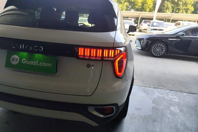 Used Lynk & Co 01 2019 2.0T Two-Wheel-Drive Pro Version China V Standard
