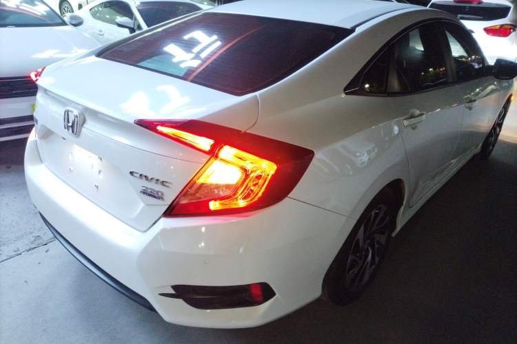 Used Honda Civic 2016 220TURBO CVT Luxury Edition