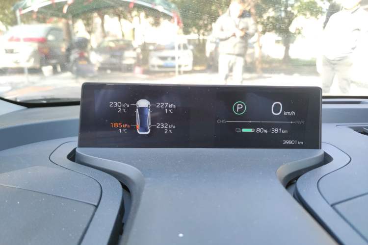 Used Toyota bZ3 2023 616 km Long-Range Premium
