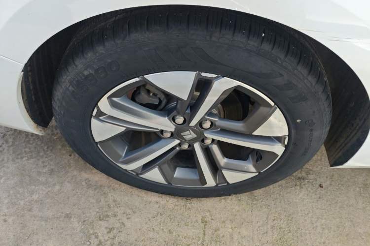 Used Baojun RC-5 2020 1.5T CVT Smart Shine Flagship Edition
