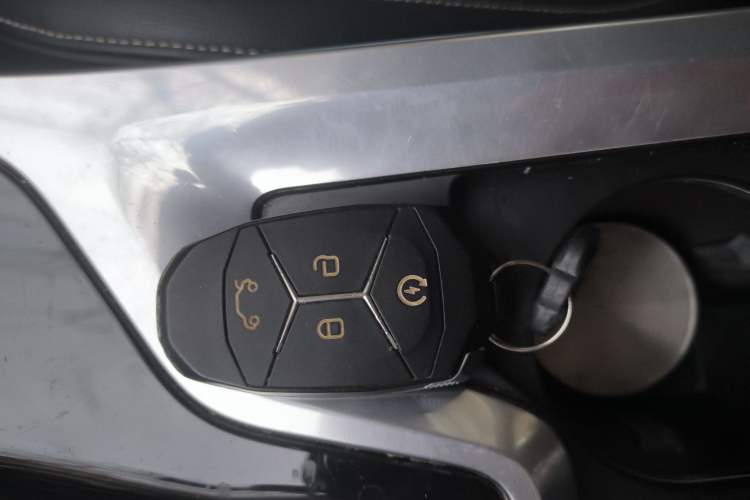 Used Lynk & Co 01 2017 2.0T Two-Wheel Drive Pro Edition
