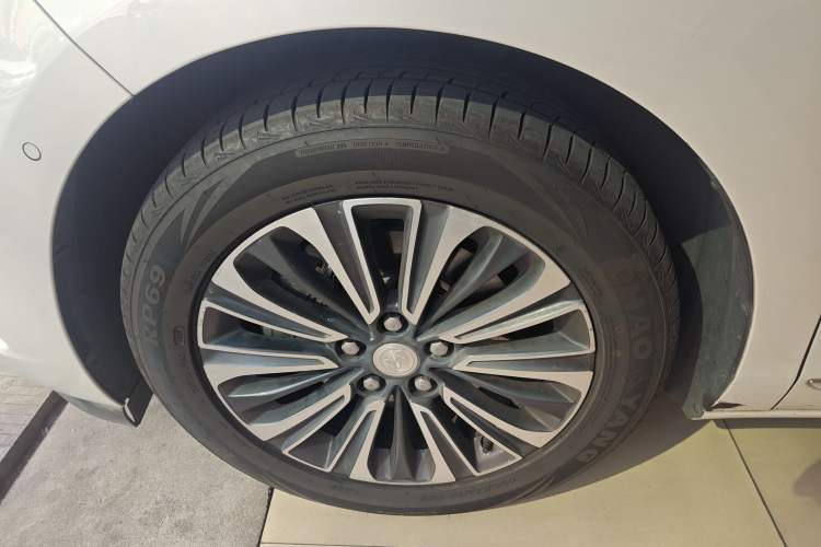 Used Buick GL8 2021 ES Land Cruiser 653T Flagship Model
