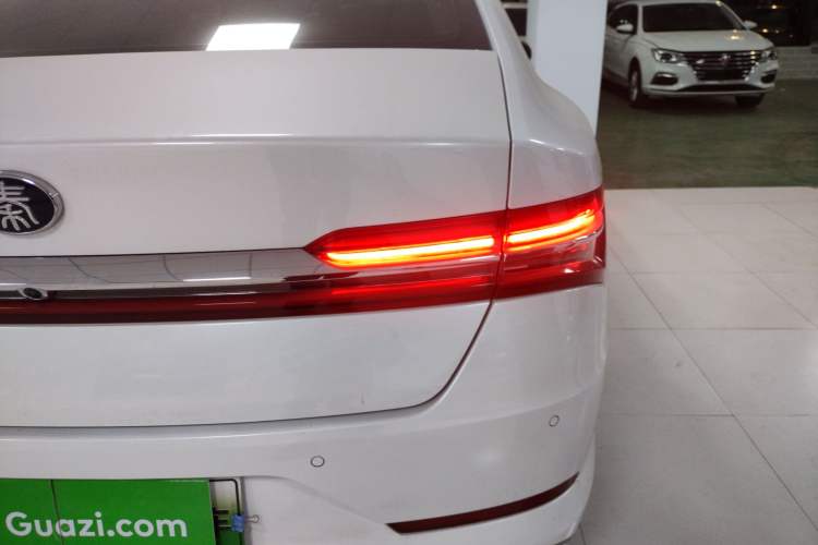 Used BYD Qin Pro New Energy 2019 EV Super Edition High-Power Long-Range Smart-Connected Cutting-Edge Model
