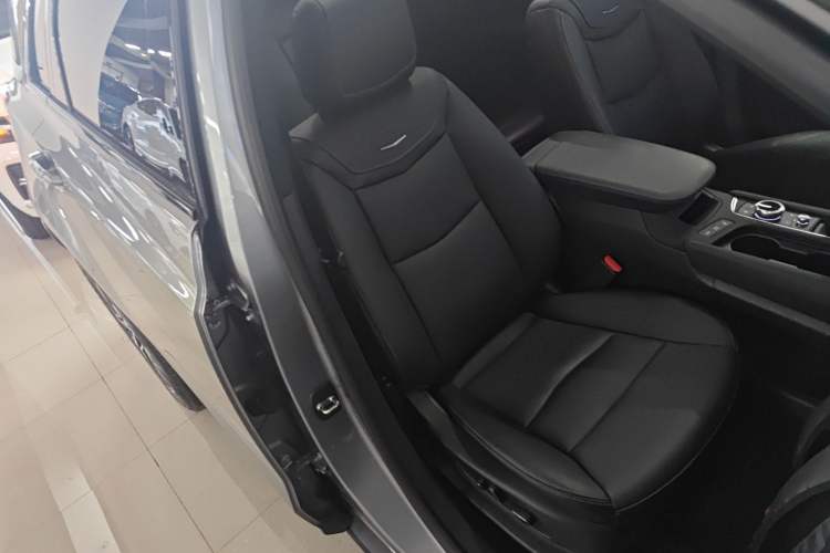 Used Cadillac XT5 2022 2.0T Four-Wheel Drive Luxury Version (Hummingbird Edition)
