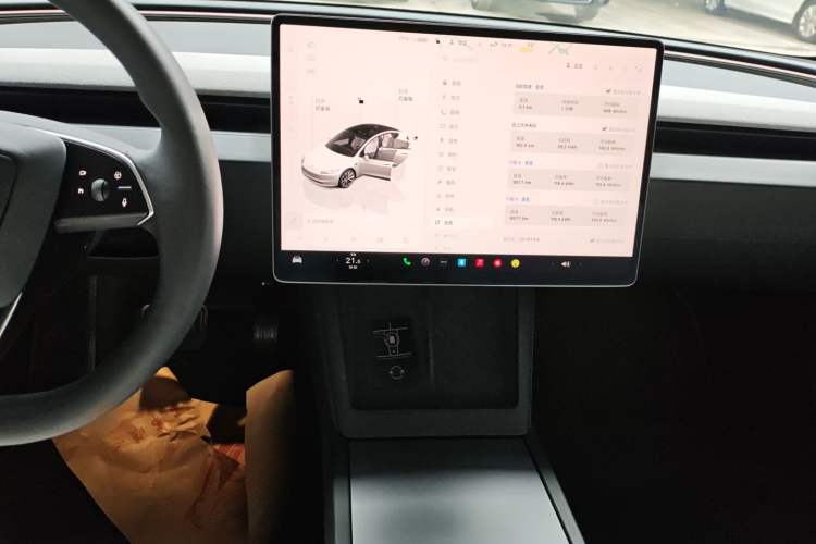 Used Tesla Model 3 2023 Long-Range All-Wheel-Drive Version