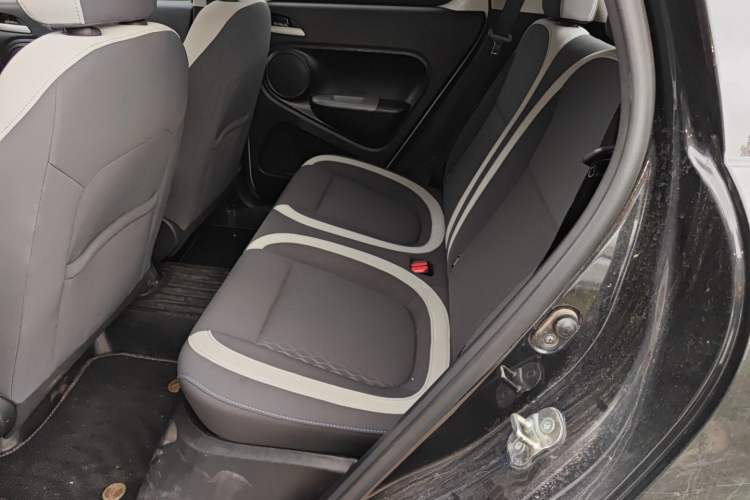 Used ORA Black Cat 2021 301 km Basic Version
