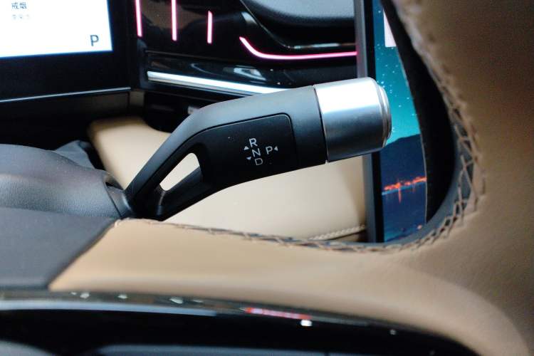 Used  L6 2023 125km Starship