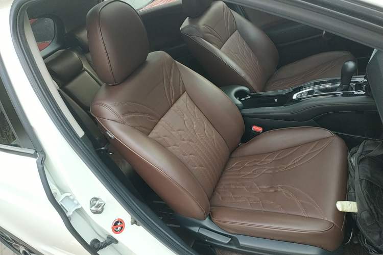 Used Honda Vezel 2020 1.5L CVT Pioneer Edition
