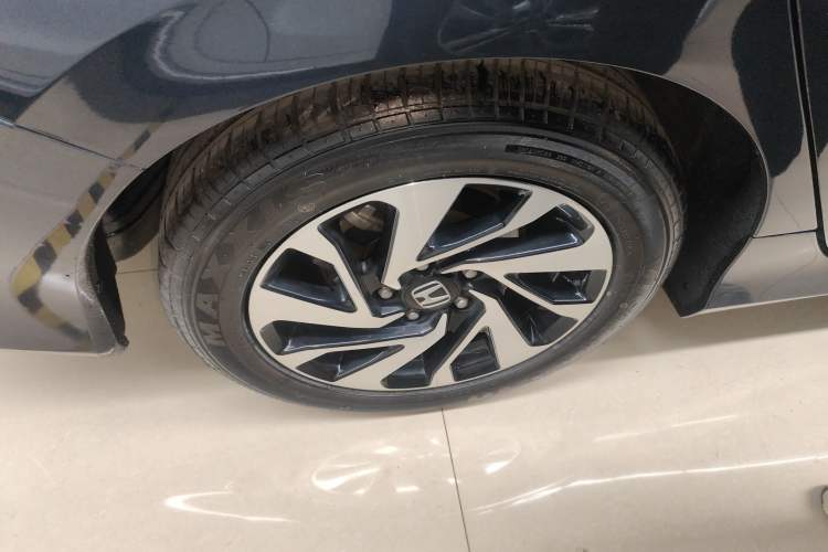 Used Honda Civic 2016 220TURBO CVT Luxury Edition
