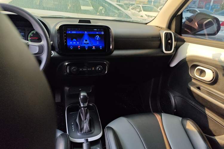 Used Roewe Clever 2022 311km QiQi BoBo Edition
