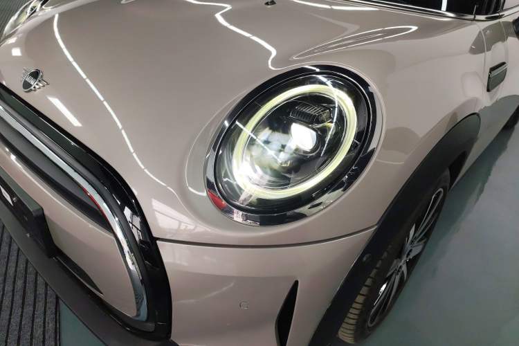 Used  MINI 2022 Updated 1.5T COOPER Classic Edition Five-Door Version
