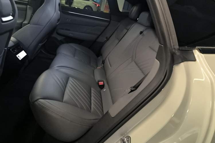 Used Zeekr 001 2025 YOU Edition 100 kWh All-Wheel Drive