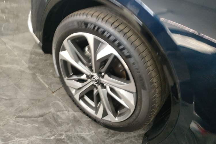 Used Mazda EZ-6 2025 Extended-Range 200 Zhizun Sport Edition