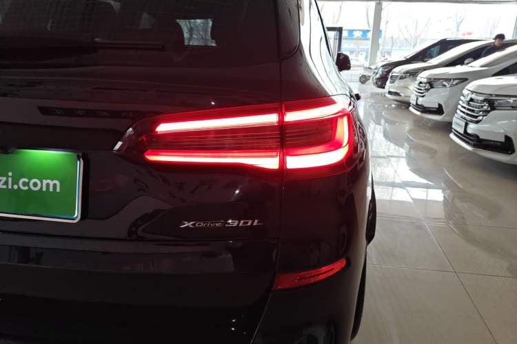 Used BMW X5 2022 Restyled xDrive 30Li Luxury Version M Sport Package