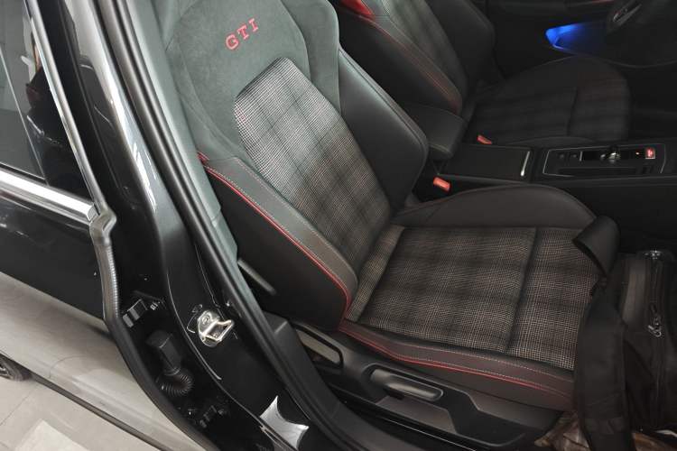 Used Volkswagen Golf GTI 2021 380TSI DSG GTI
