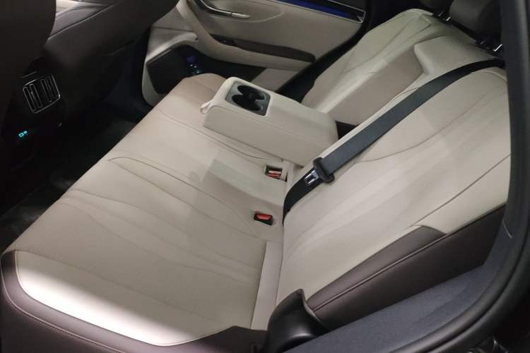 Used BYD Song PLUS New Energy 2025 EV Intelligent Driving Version 520km Premium Model
