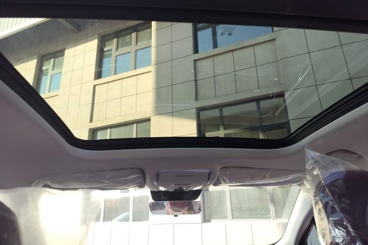 Used Hongqi HS3 PHEV 
