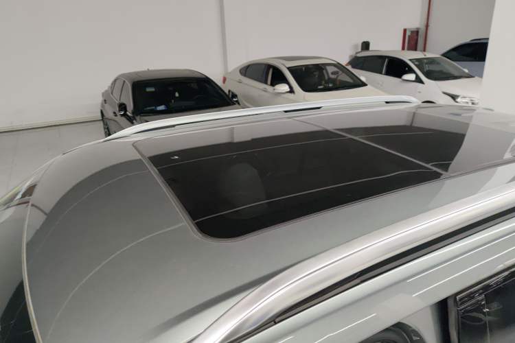 Used Formula Leopard Titanium 3 2025 501 km Range Rear-Wheel Drive Intelligent Driving Max Edition
