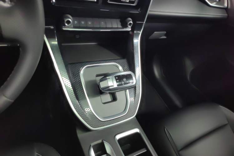 Used Haval M6 2021 PLUS 1.5T DCT Luxury Smart Connectivity Model