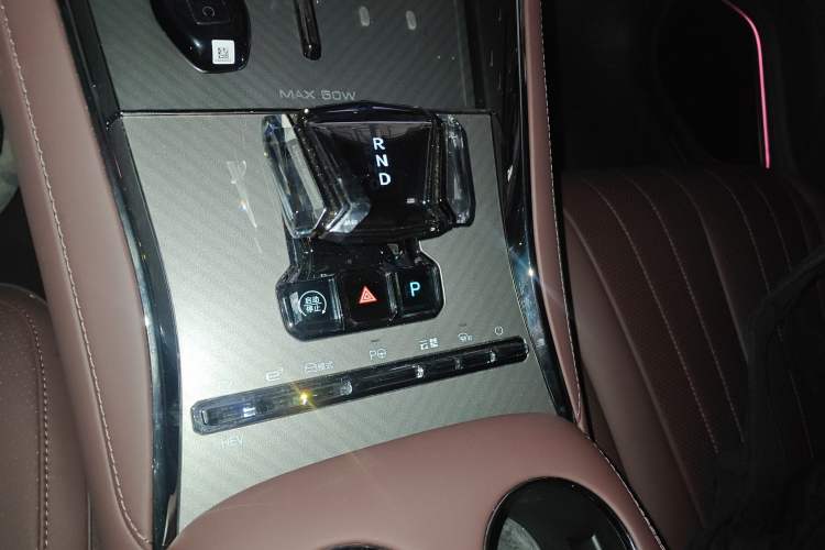 Used Denza Z9GT 2024 1100 Four-Wheel Drive Ultra Version
