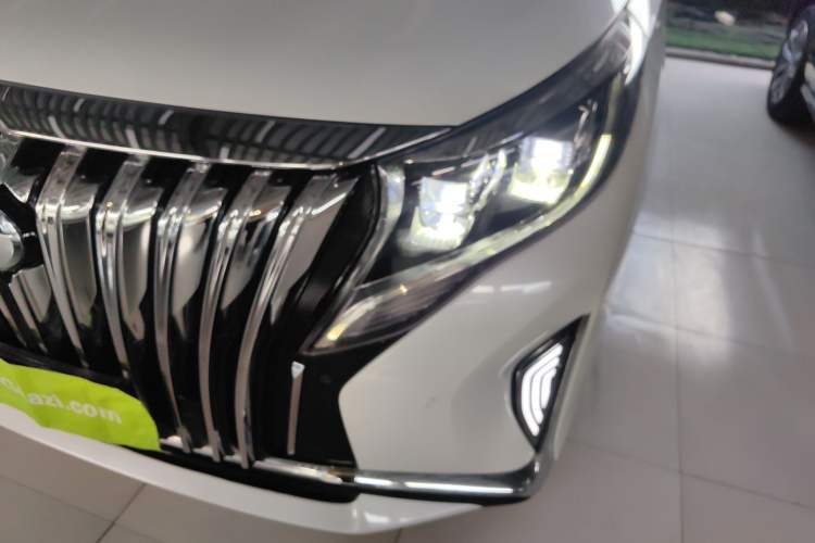 Used GAC Trumpchi M8 2023 Lingxiu Series 390T Prestige Edition
