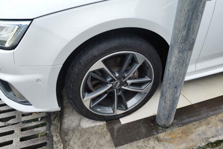 Used Audi A4L 2019 40 TFSI Sporty Version China VI
