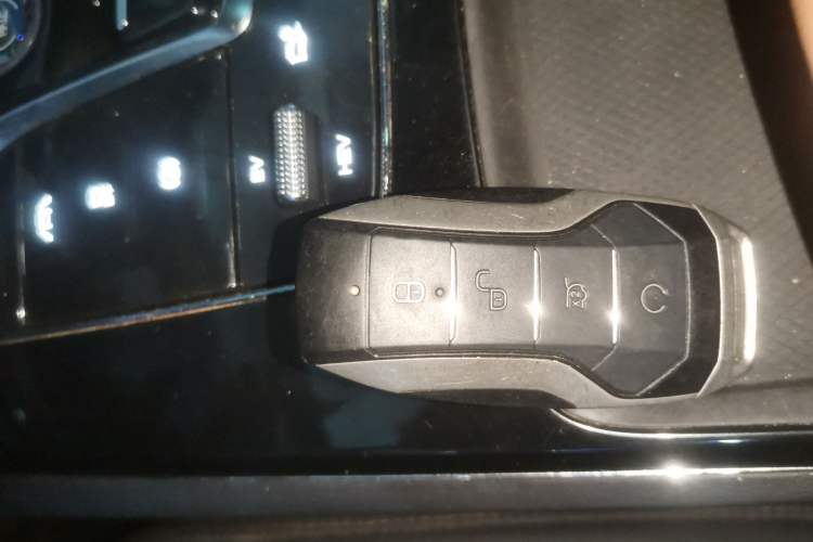 Used BYD Tang New Energy 2021 DM 2.0T Four-Wheel Drive Performance Edition Prestige Model