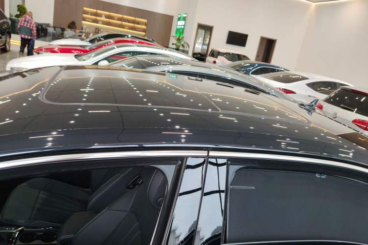 Used Volkswagen Passat 2025 Outstanding Model 380TSI Dragon Glory Edition
