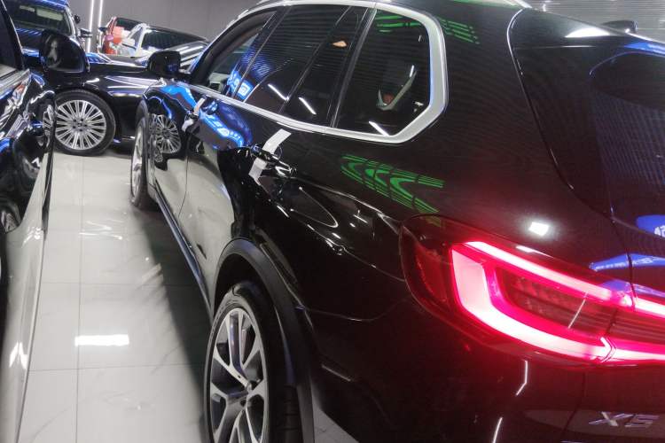 Used BMW X5 2020 xDrive30i X Design Package
