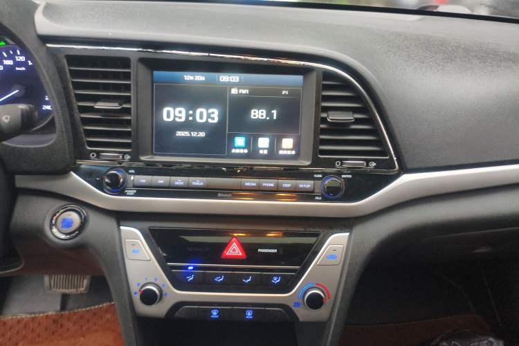 Used Hyundai Elantra 2016 1.6L Automatic ZhiXuan – Elite Version
