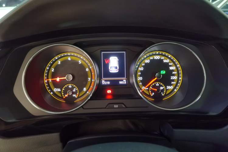 Used Volkswagen Tiguan L 2020 330TSI Automatic Two-Wheel Drive Panoramic Comfort Edition China VI Standard