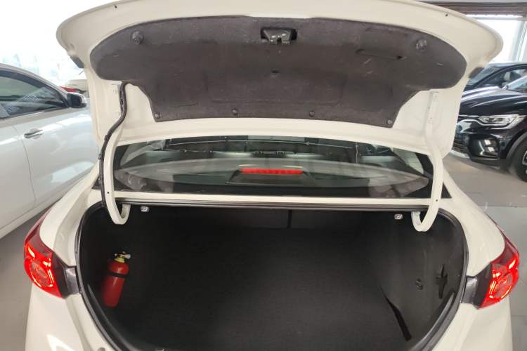 Used Mazda Mazda 3 Axela 2017 Sedan 1.5L Automatic Luxury Model Emission Standard China V