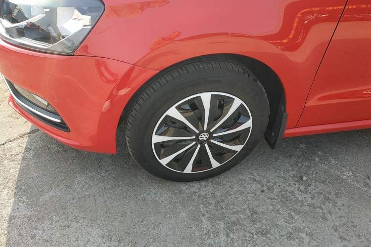 Used Volkswagen Polo 2016 1.6L Automatic Comfort Model