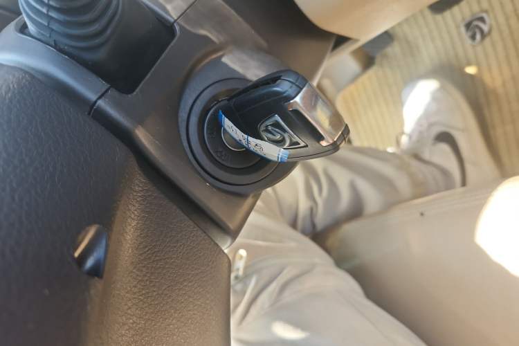 Used Baojun 730 2014 1.5L Manual Luxury Navigation ESP Version 7 Seats
