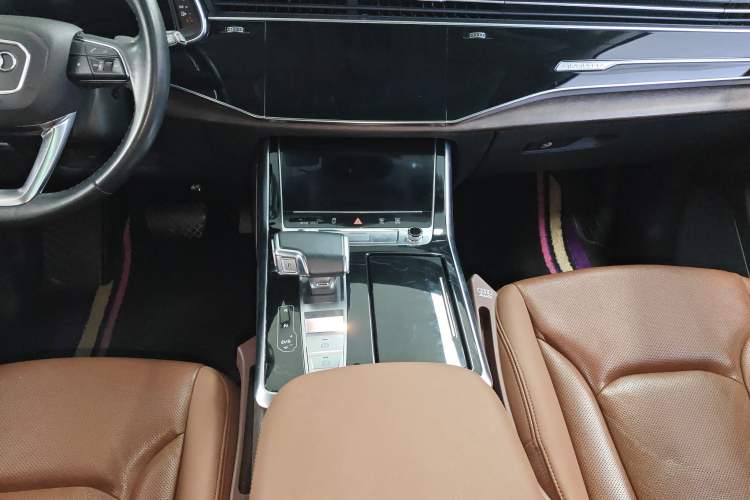 Used Audi Q7 2023 45 TFSI quattro S line Sport model