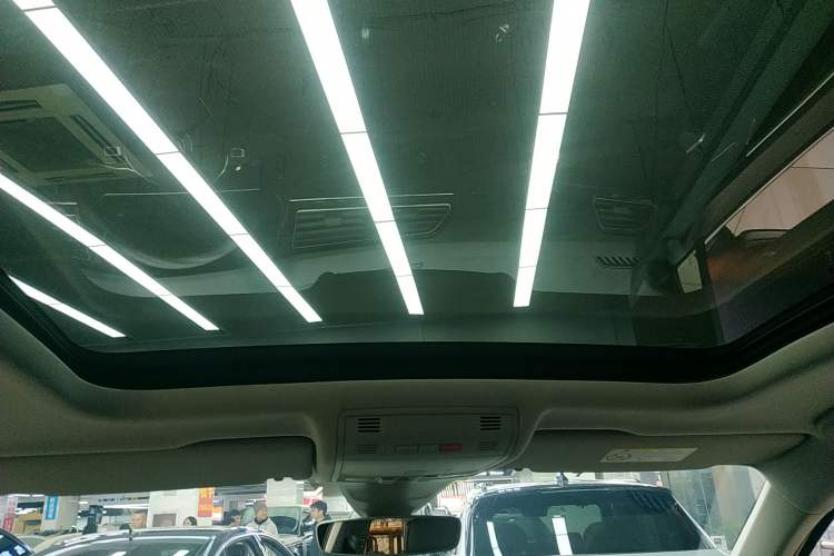 Used Volkswagen Tiguan 2018 330TSI All-Wheel-Drive Innovation Model
