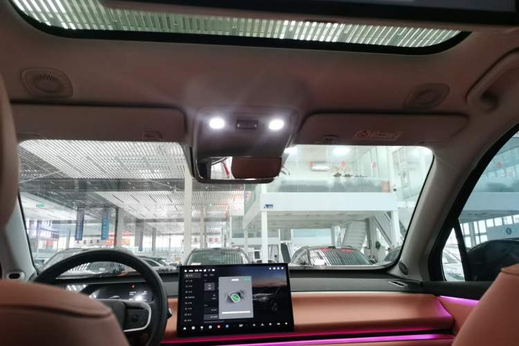 Used Leapmotor C16 2026 Extended-Range 280 LiDAR Zhizun Edition 6 Seats
