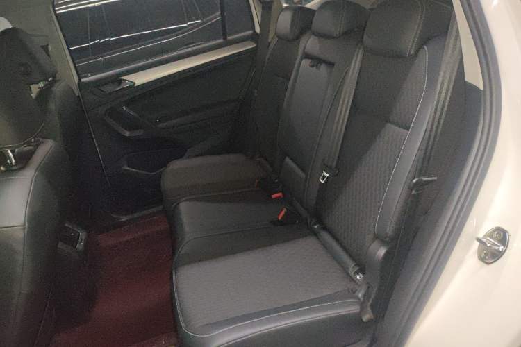 Used Volkswagen Tiguan L 2018 330TSI Automatic Two-Wheel Drive Luxury Edition
