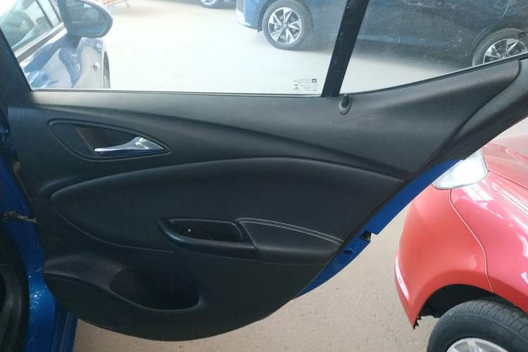 Used Buick Verano 2016 Hatchback 15S Automatic Leading Model
