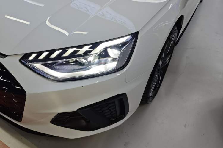 Used Audi A4L 2022 40 TFSI Luxury Dynamic Model
