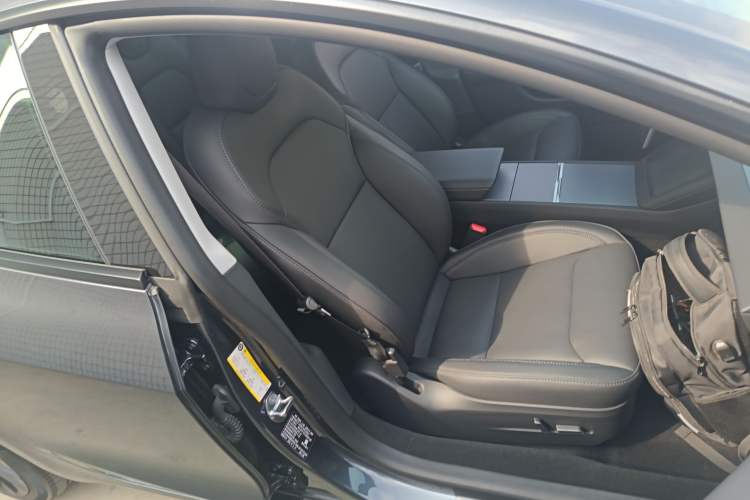 Used Tesla Model 3 2023 Rear-Wheel-Drive Version
