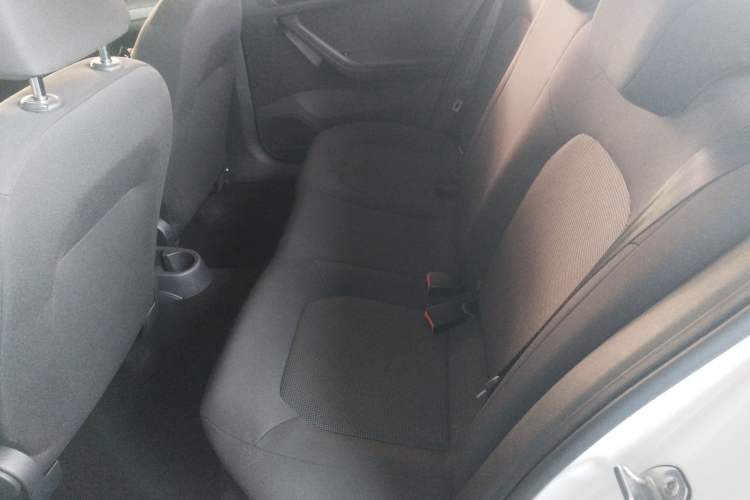 Used Volkswagen Jetta 2017 1.5L Automatic Fashion Model
